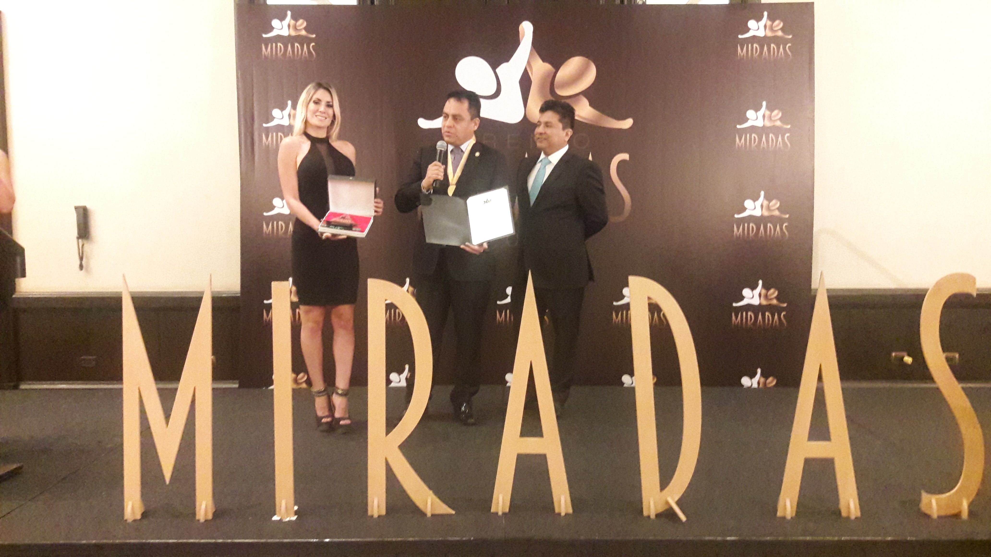 SPEEDY GROUP EN PREMIOS MIRADAS 2016