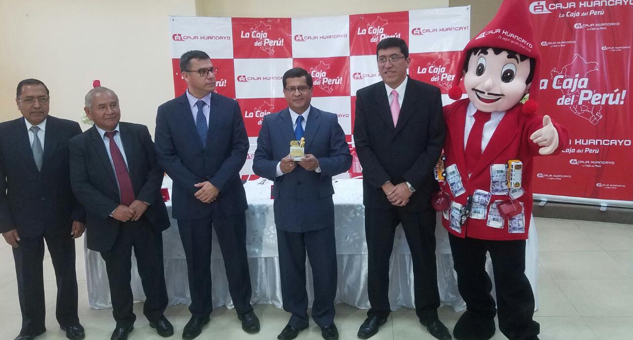 CAJA HUANCAYO 29 AÑOS CONTIGO